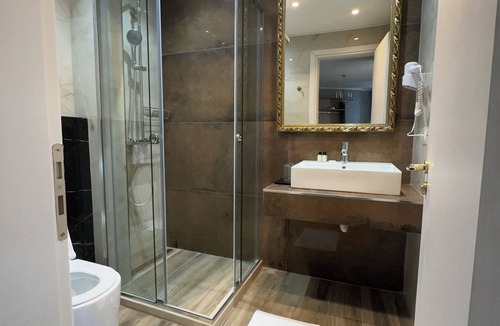 Sarande Hotel | Hotel Royal Saranda