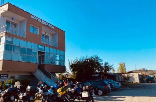 Sakës House | HOTEL SARDA