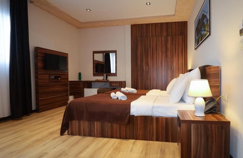 Pejë Hotel | Hotel Semitronix