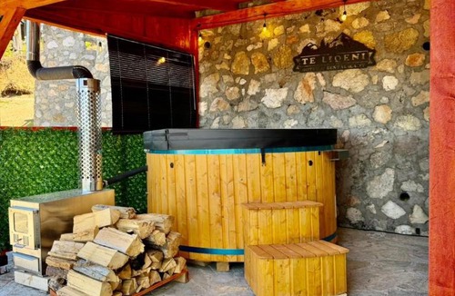 Pejë Villa | Hotel Te Liqeni
