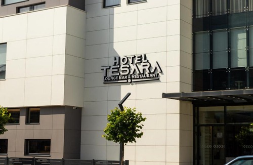Dushanovë Hotel | Hotel Tesara