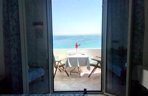 Milos Hotel | Hotel Theris