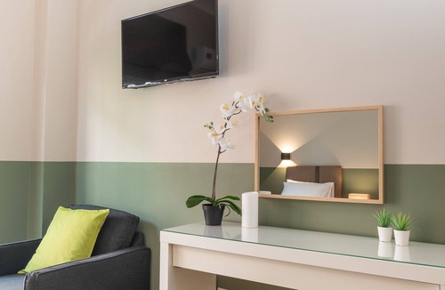 Metaxourgio Hotel | Hotel Tier