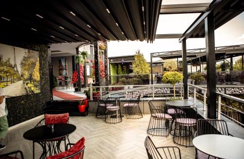 Bajram Curri Hotel | Hotel Univers