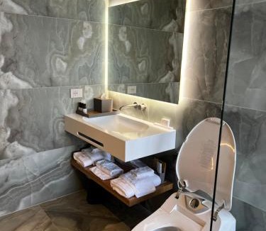 Qender Hotel | Hotel Vale