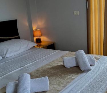 Piskupat Hotel | HOTEL VILA TOSKA