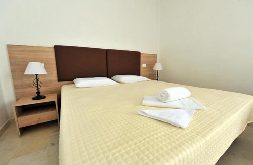 Kavaje Bed & Breakfast | Hotel Villa Drini