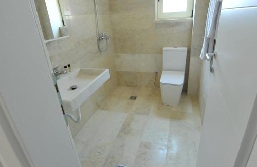Kavaje Bed & Breakfast | Hotel Villa Drini