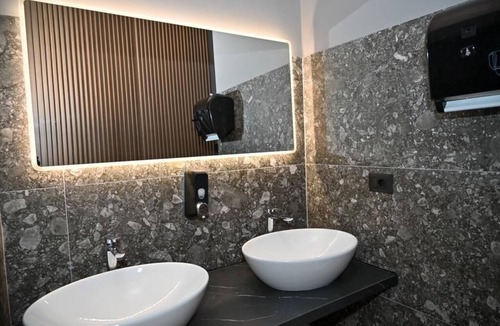 Durres Hotel | Hotel Vino