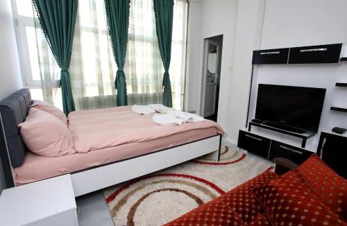 Kolovicë Hotel | Hotel Xhema