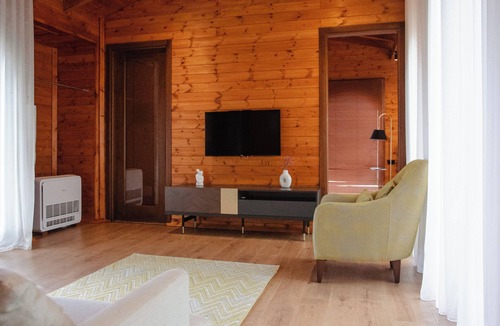 Lezhe Resort | Hoteli Gjuetise