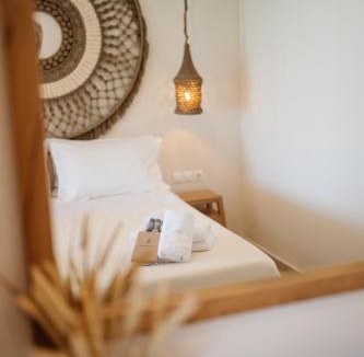 Agios Georgios Pagon House | House Eleni