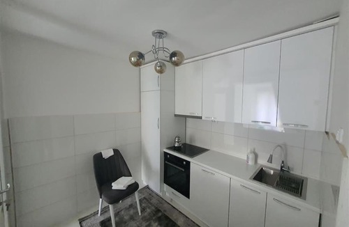 Mejë House | House of Green Urban Haven