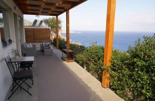 Agia Pelagia House | House of Harmony Suites | Maria