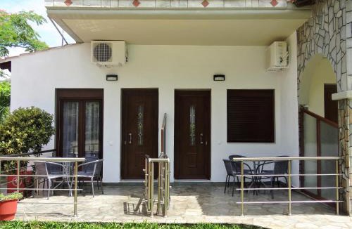Sikia Apartment | House Rousko