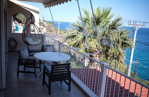 Lavreotiki House | House with Majestic Sea View Top Floor
