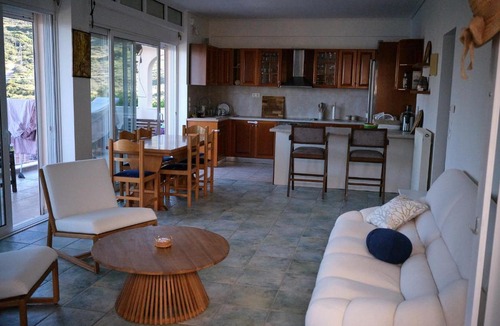 Lavreotiki House | House with Majestic Sea View Top Floor
