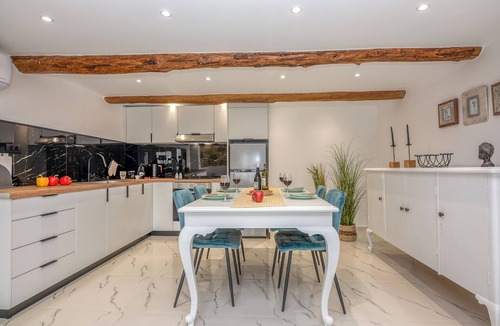 Voulgaro House | Huzuri Retreat II