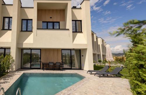 Golem Villa | Id-Real Villa