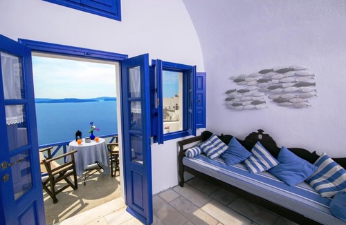 Oia Bed & Breakfast | Ifestio Villas Oia