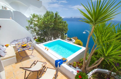 Oia Bed & Breakfast | Ifestio Villas Oia