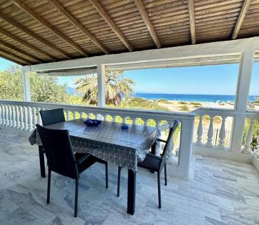 Aristotelis House | Ikidiki Beach Villa