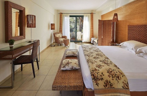 Megalos Prinos Hotel | Ilio Mare Beach Hotel by GHH