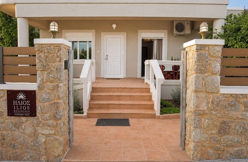 Palaiochora Apartment | Ilios Residence - 2BR House with Private Garden