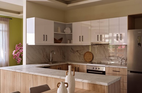 Argassi Condo | Ilision – Contemporary Living Condo I