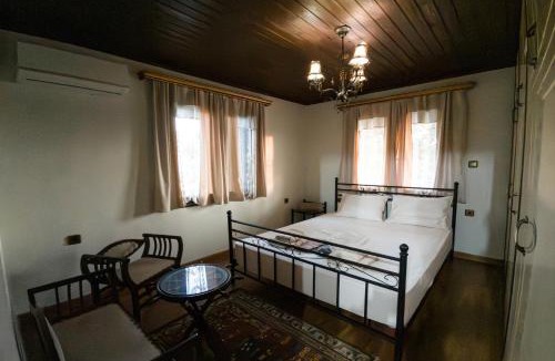Maroneia-Sapes House | illia