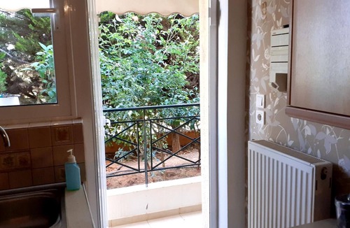 Paiania Apartment | Immaculate 2-bed Apartment