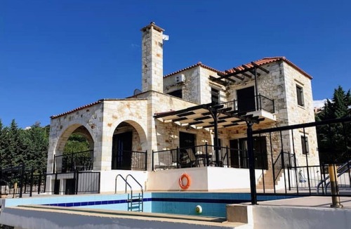 Plaka Villa | in Kokkino Chorio
