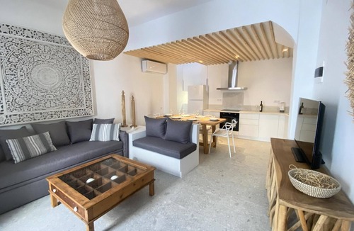 Parikia House | In the heart of Parikia, charming house with 360° panoramic terrace, close to the beach