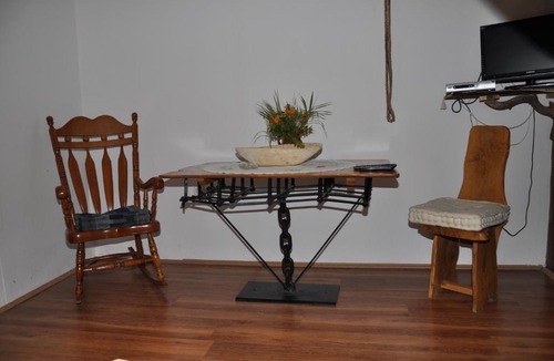 Leposaviq District Hotel | Inn Cakmara