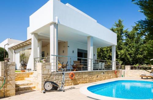 Asteri Villa | Inn Villa - Pool, BBQ, Playground & Close to Beach, By ThinkVilla