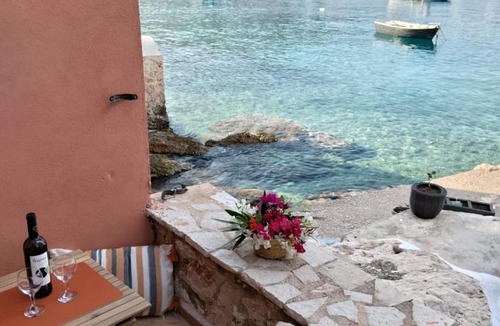 Halki Apartment | Io-Aurora SeaSide Villa