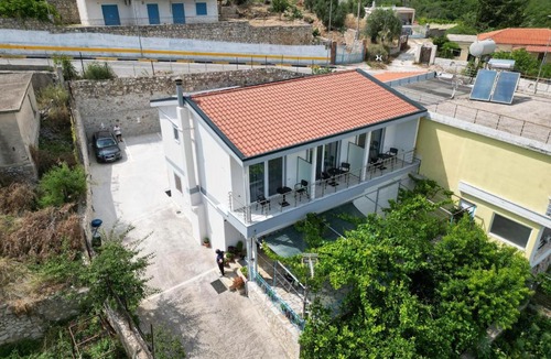 Himare House | Irene's rooms