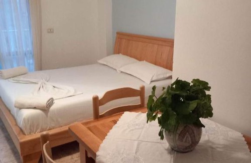 Qeparo Apartment | Irini's Guesthouse