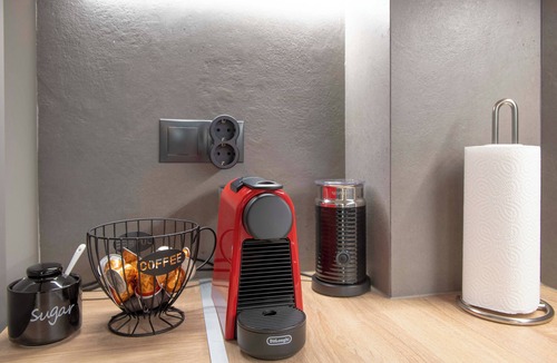 Gazi Apartment | Iris One: Near Acropolis - New, Luxurious & Cozy