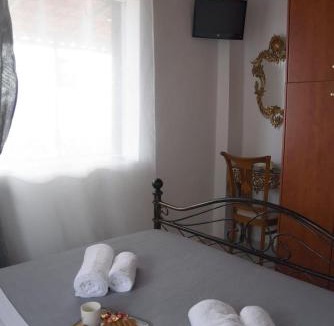 Agii Theodori House | Iris view home