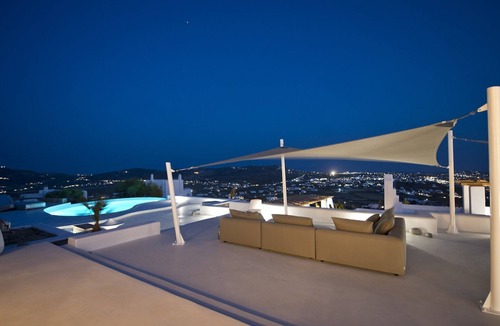 Tourlos Villa | ISholidays Mykonos Suite Amethyst