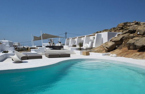 Tourlos Villa | ISholidays Mykonos Suite Ruby