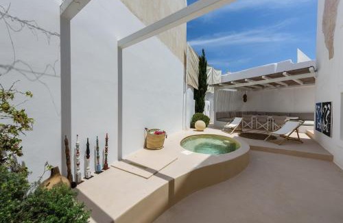 Naousa Villa | Iskana House