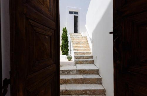 Naousa Villa | Iskana House