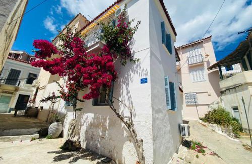 Poros House | Island Traditional House