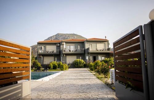 Xylokastro-Evrostina Apartment | Isola Apartments