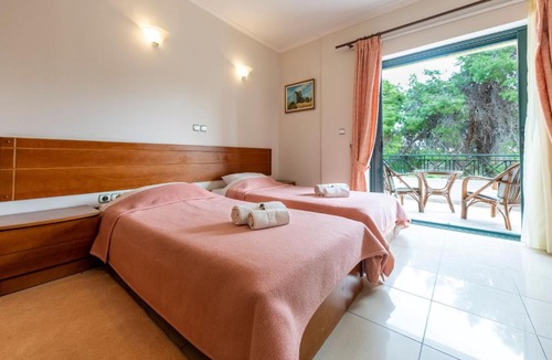 Kineta Apartment | J Studios - Kineta Seaside Retreats