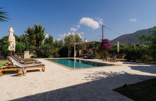 Alykes Villa | Jacomo Private Villa