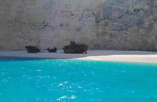 Alikanas Boat Rental | Jeronimo Zante cruises