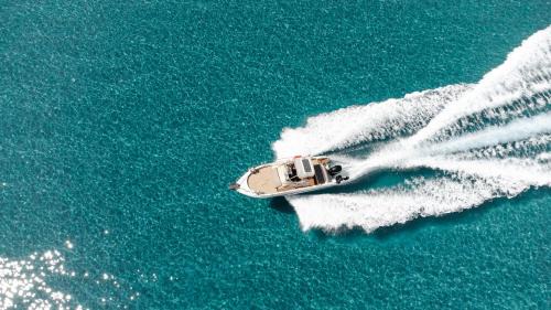 Alikanas Boat Rental | Jeronimo Zante cruises